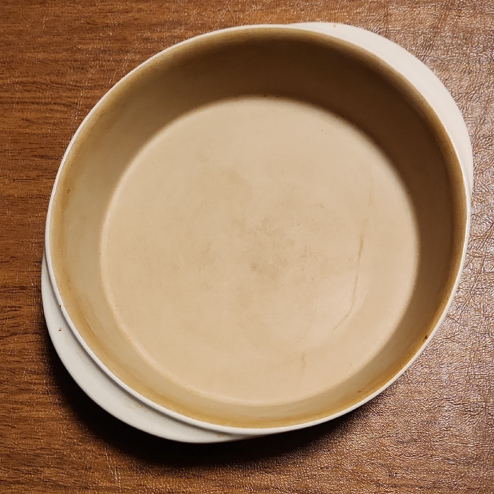 Pampered Chef Round Baker